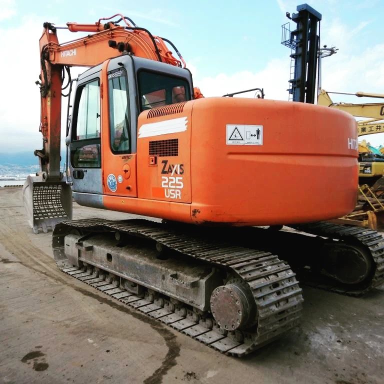 View-4-HITACHI-ZX225USR-Excavator